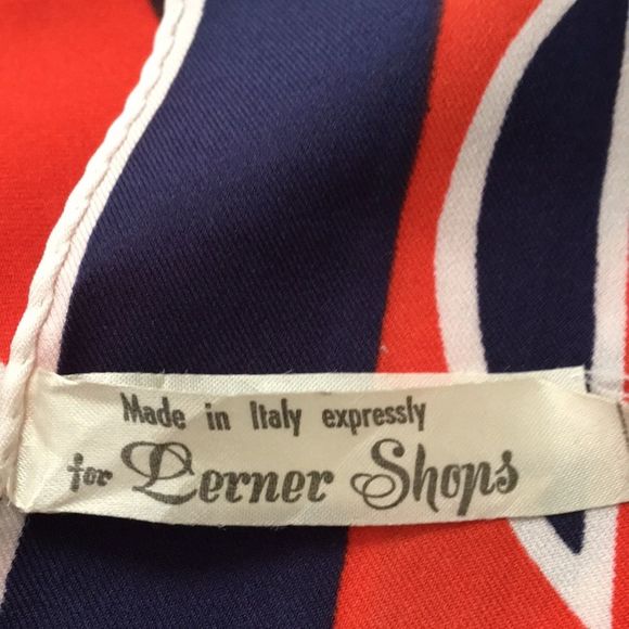 Vintage Lerner Shops scarf. Made in Italy of texturized polyester. 26” x 26”. - Picture 2 of 3